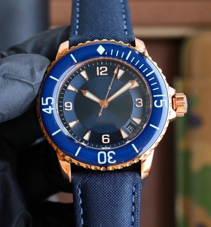 Customized watch, 42mm, sapphi – обзор и цена Canvas Strap Watch