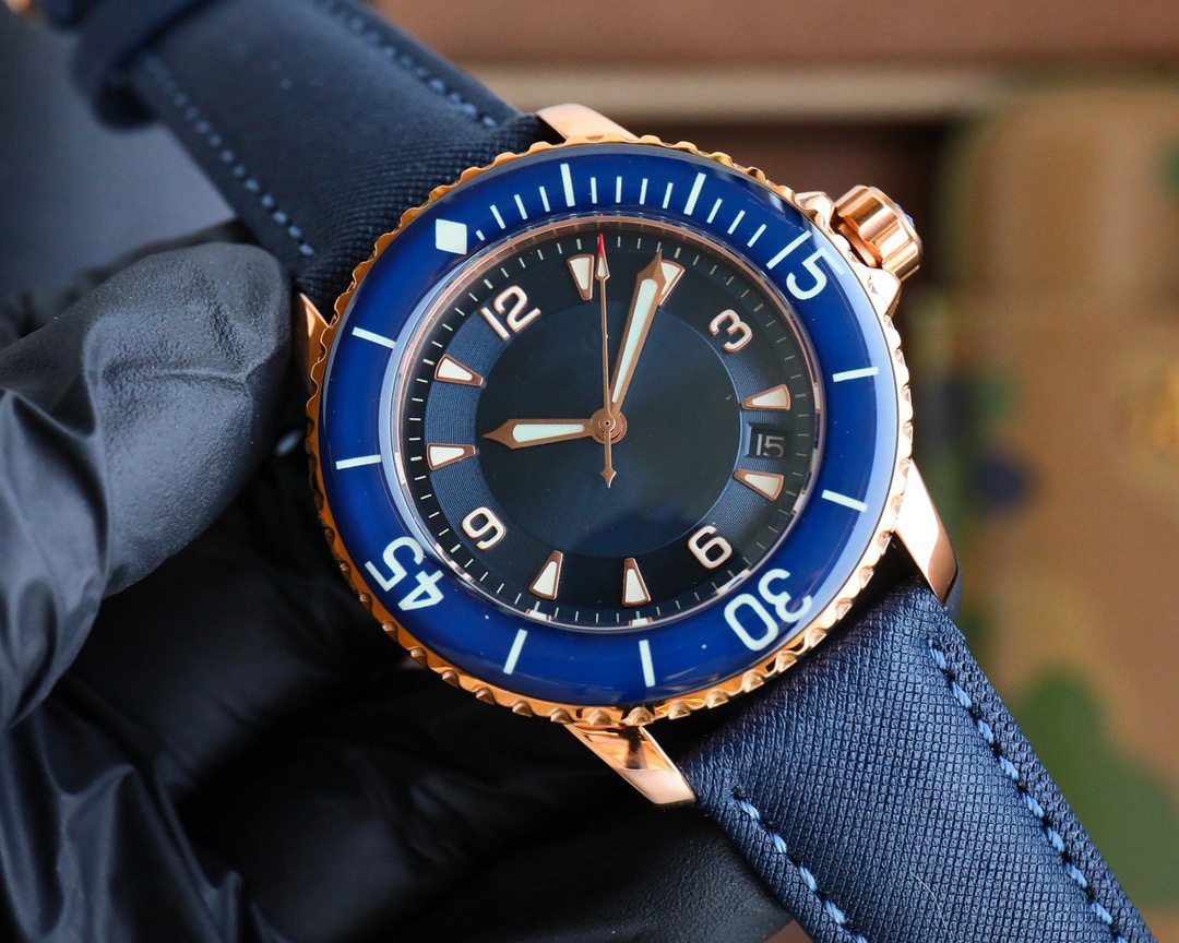 Customized watch, 42mm, sapphi – обзор и цена Canvas Strap Watch