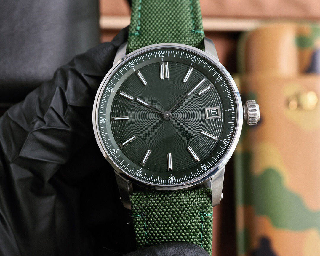 High end customized watch, 41m – обзор и цена Canvas Strap Watch