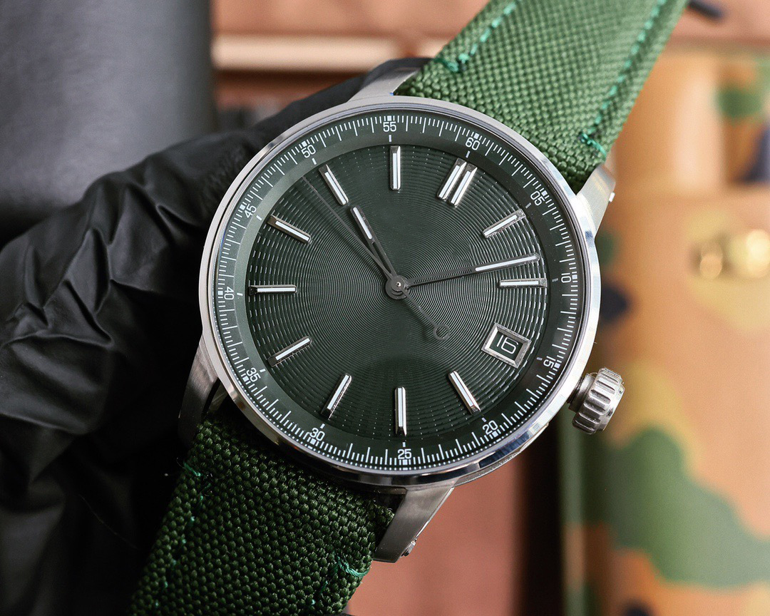 High end customized watch, 41m – обзор и цена Canvas Strap Watch